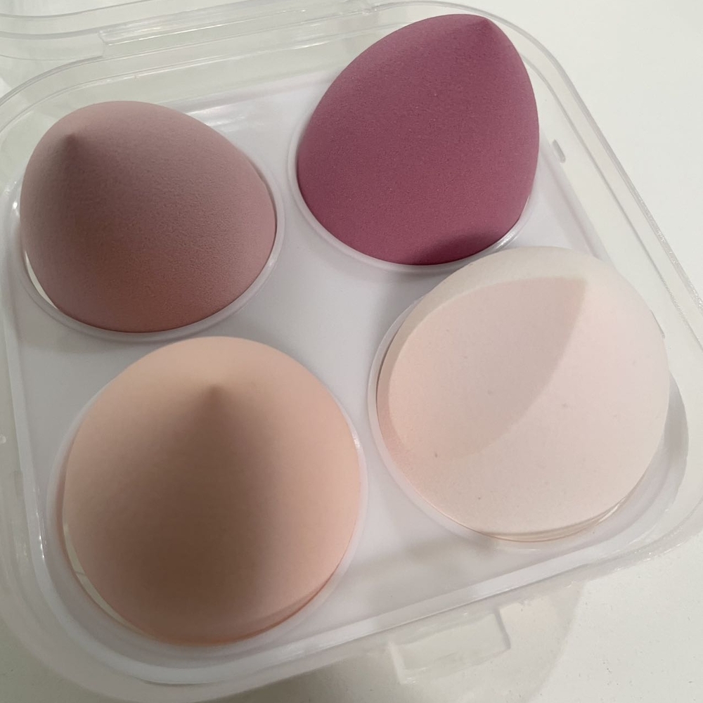 Set of 4 Pink Makeup Sponges - Picture 1 of 8